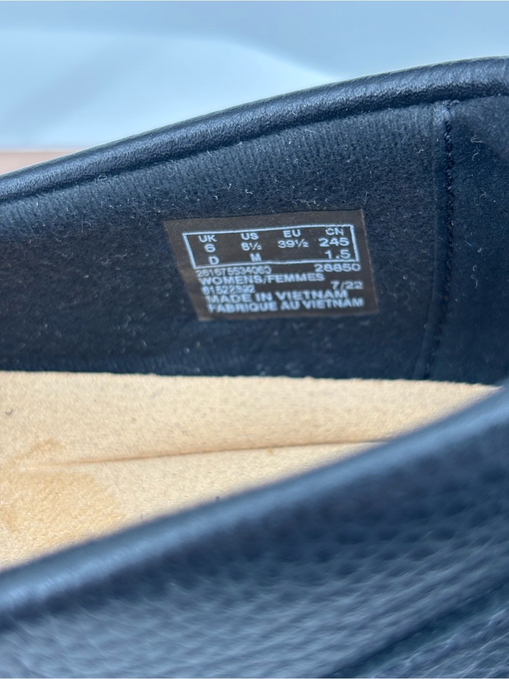 Clarks Black Cora Meadow Leather Loafers, Size 8.5 - Picture 3 of 7